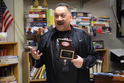 Mike Espinosa receives coach of the year
