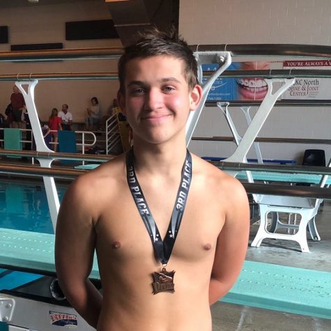 Senior Cam McKillip places 3rd in Dive at “The Battle of the Northland Boys”